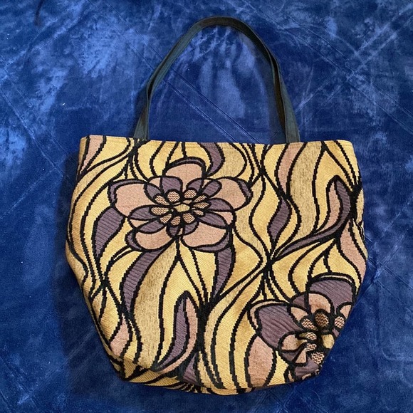 Shoppy Chic Purple & Tan Floral Carpet Bag Tote with Crushed Velvet Lining - Picture 2 of 9